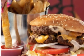 #BlackOwned: Phat Daddy’s Is The Best Place To Grab A Burger in Los Angeles!