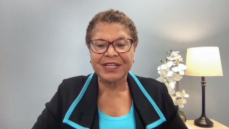 Karen Bass Holds Black Media Roundtable During L.A Mayoral Race